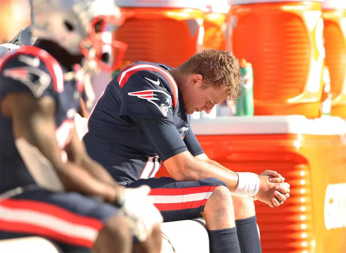 patriots - mac jones dejected